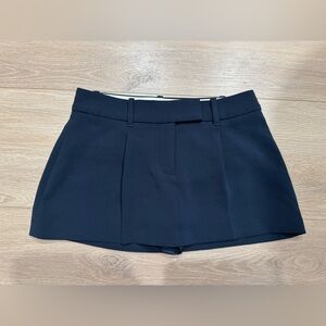 NWT - Wilfred - define skort